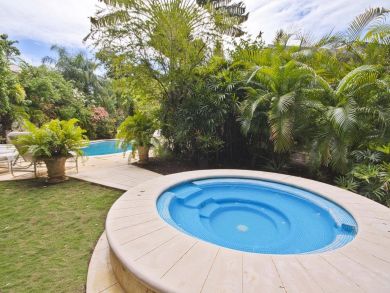 Barbados Home 942435