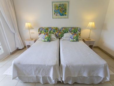 Barbados Home 942454