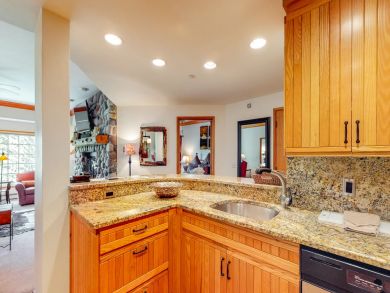 Stunning Beaver Creek Vacation Home Sleeps 8 Walk to Lifts Stunning Beaver Creek Vacation Home Sleeps 8 Walk to Lifts
