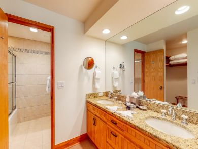Stunning Beaver Creek Vacation Home Sleeps 8 Walk to Lifts Stunning Beaver Creek Vacation Home Sleeps 8 Walk to Lifts