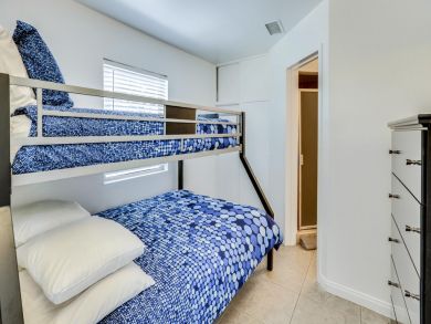 Palm Springs Deluxe Six Bedroom Vacation Pool Villa
