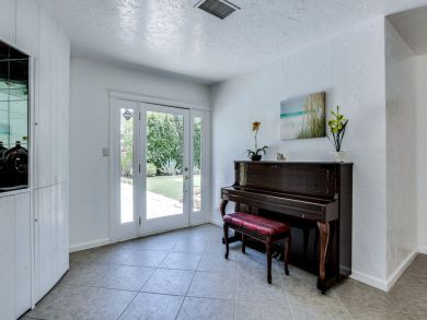 Palm Springs Deluxe Six Bedroom Vacation Pool Villa