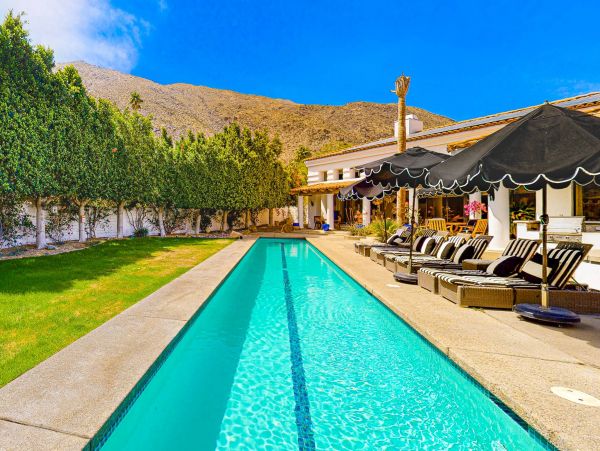 Totally Private 5 Bedroom Villa with Pool in Palm Springs