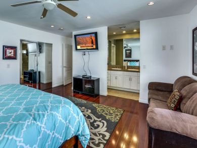 Seven Bedrooms Vacation Pool Home in Palm Springs