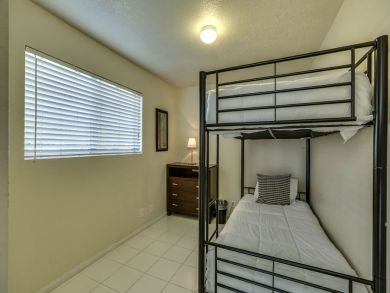 Seven Bedrooms Vacation Pool Home in Palm Springs