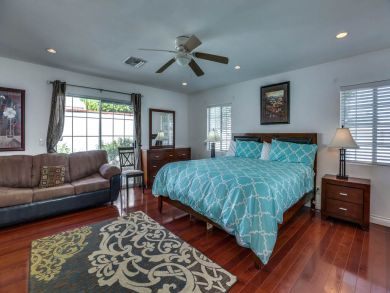 Seven Bedrooms Vacation Pool Home in Palm Springs