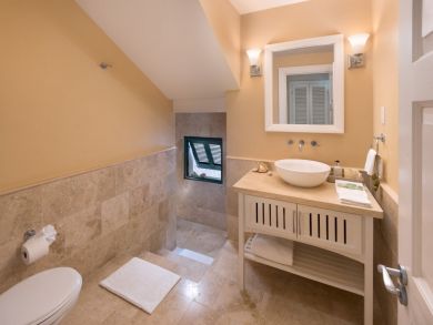 Barbados Condo 942523