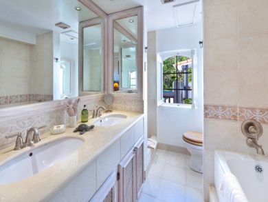Barbados Condo 942526