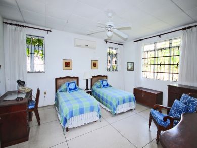 Barbados Home 942536