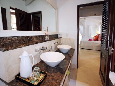 Barbados Home 942574