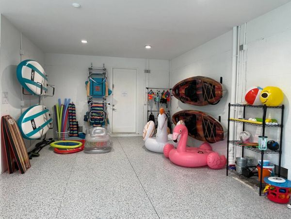 Luxe Rental Located between City Pier and Rod N Reel Pier