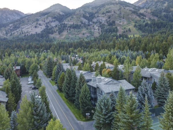 Teton Village Vacation Home Plus Loft Sleeps 8 Guests