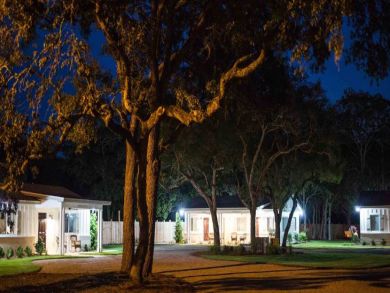 Spacious Destin Vacation Cottages Sleeps 50 Guests