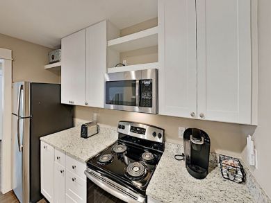 Spacious Destin Vacation Cottages Sleeps 50 Guests