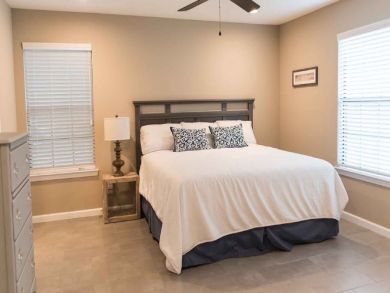 Spacious Destin Vacation Cottages Sleeps 50 Guests