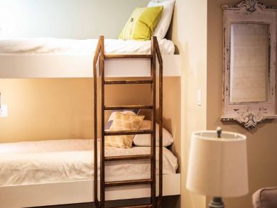 Spacious Destin Vacation Cottages Sleeps 50 Guests