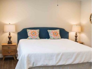 Spacious Destin Vacation Cottages Sleeps 50 Guests