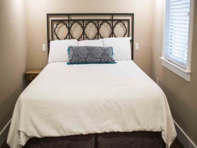 Spacious Destin Vacation Cottages Sleeps 50 Guests