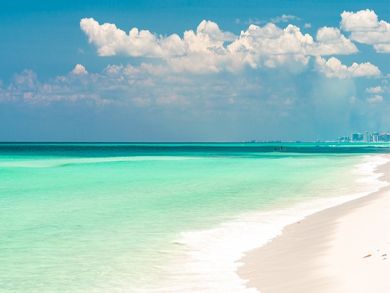 Spacious Destin Vacation Cottages Sleeps 50 Guests
