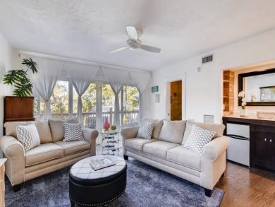 West Palm Beach Vacation Home Sleeps 10 Guests