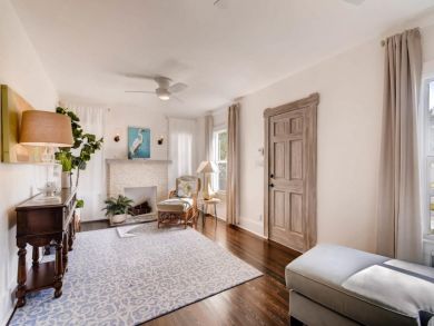 West Palm Beach Vacation Home Sleeps 10 Guests