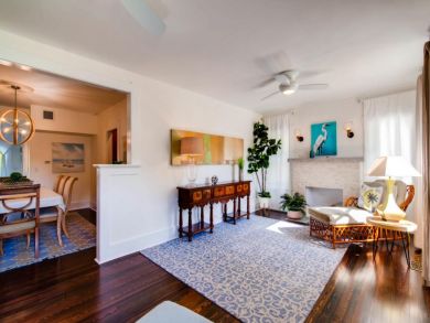 West Palm Beach Vacation Home Sleeps 10 Guests