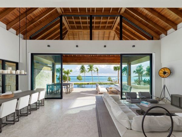 Gorgeous Vacation Rental Located on Beach with Ocean Views