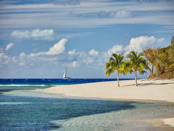 Gorgeous Vacation Rental Located on Beach with Ocean Views