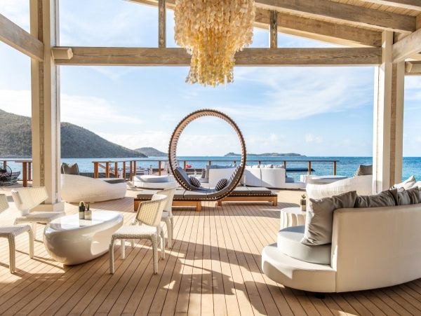 Gorgeous Vacation Rental Located on Beach with Ocean Views