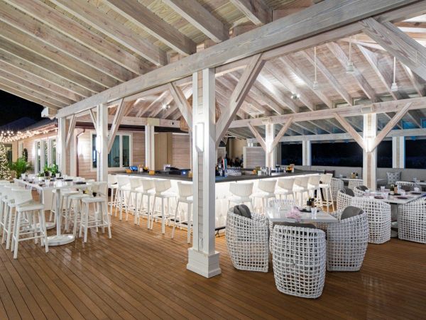Gorgeous Vacation Rental Located on Beach with Ocean Views
