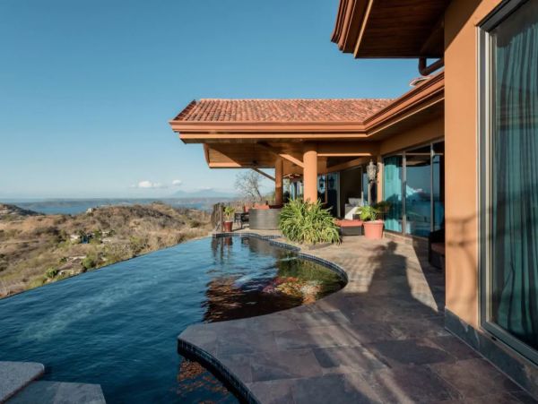 Costa Rica Luxury Vacation Rental Pool Home Sleeps 10