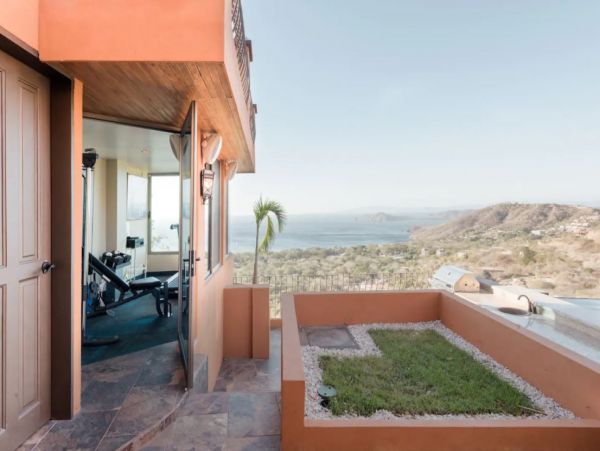 Costa Rica Luxury Vacation Rental Pool Home Sleeps 10