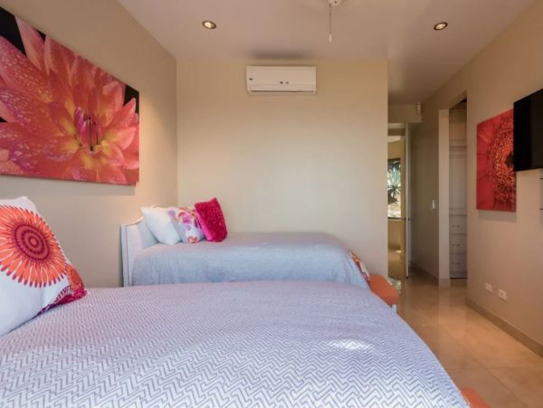Costa Rica Luxury Vacation Rental Pool Home Sleeps 10
