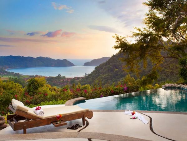 Bayfront 3 Bedrooms Vacation Pool Villa in Costa Rica