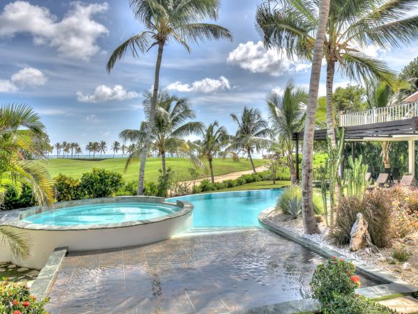Punta Cana Luxury Vacation Villa Sleeps 8 Guests