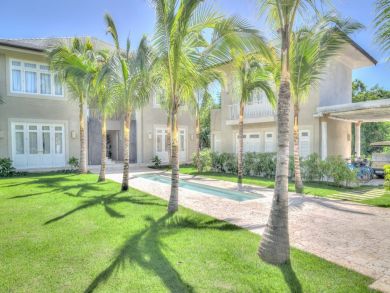 Resort located near Playa Blanco