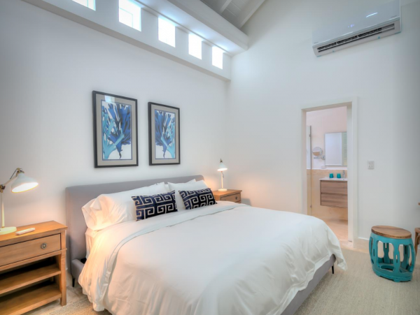 Private 6 Bedroom Cottage Villa