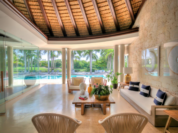 Private 6 Bedroom Cottage Villa