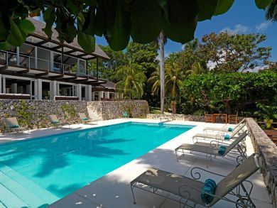 Jamaica Home 942858