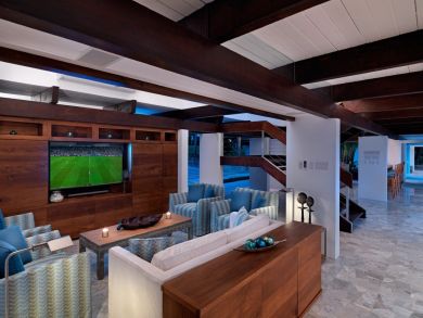 Jamaica Home 942858
