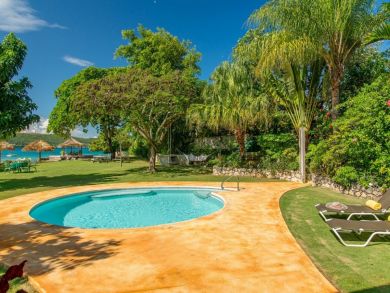 Jamaica Home 942877 Jamaica Home 942877