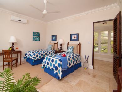 Jamaica Home 942907