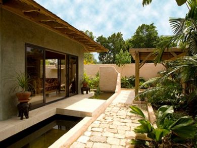Jamaica Home 942916