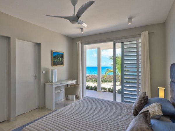 Luxury Beachfront Villa in Saint Martin | Sunset Views
