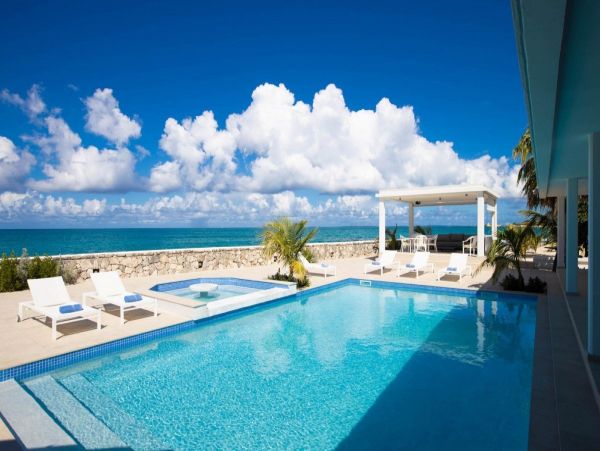 Luxury Beachfront Villa in Saint Martin | Sunset Views