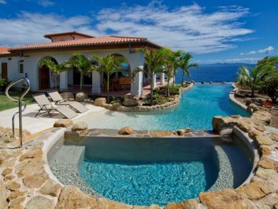 ST. MARTIN 5 BEDROOM 4.5 BATH POOL VILLA