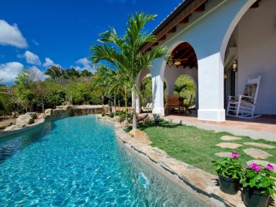 ST. MARTIN 5 BEDROOM 4.5 BATH POOL VILLA