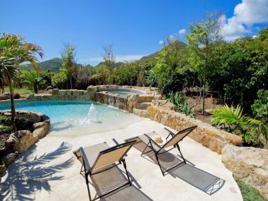 ST. MARTIN 5 BEDROOM 4.5 BATH POOL VILLA