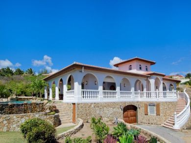 ST. MARTIN 5 BEDROOM 4.5 BATH POOL VILLA