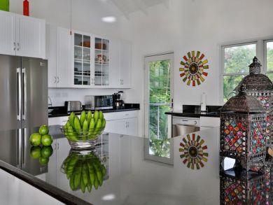 Beautiful Six Bedroom on Trou Rolland Bay